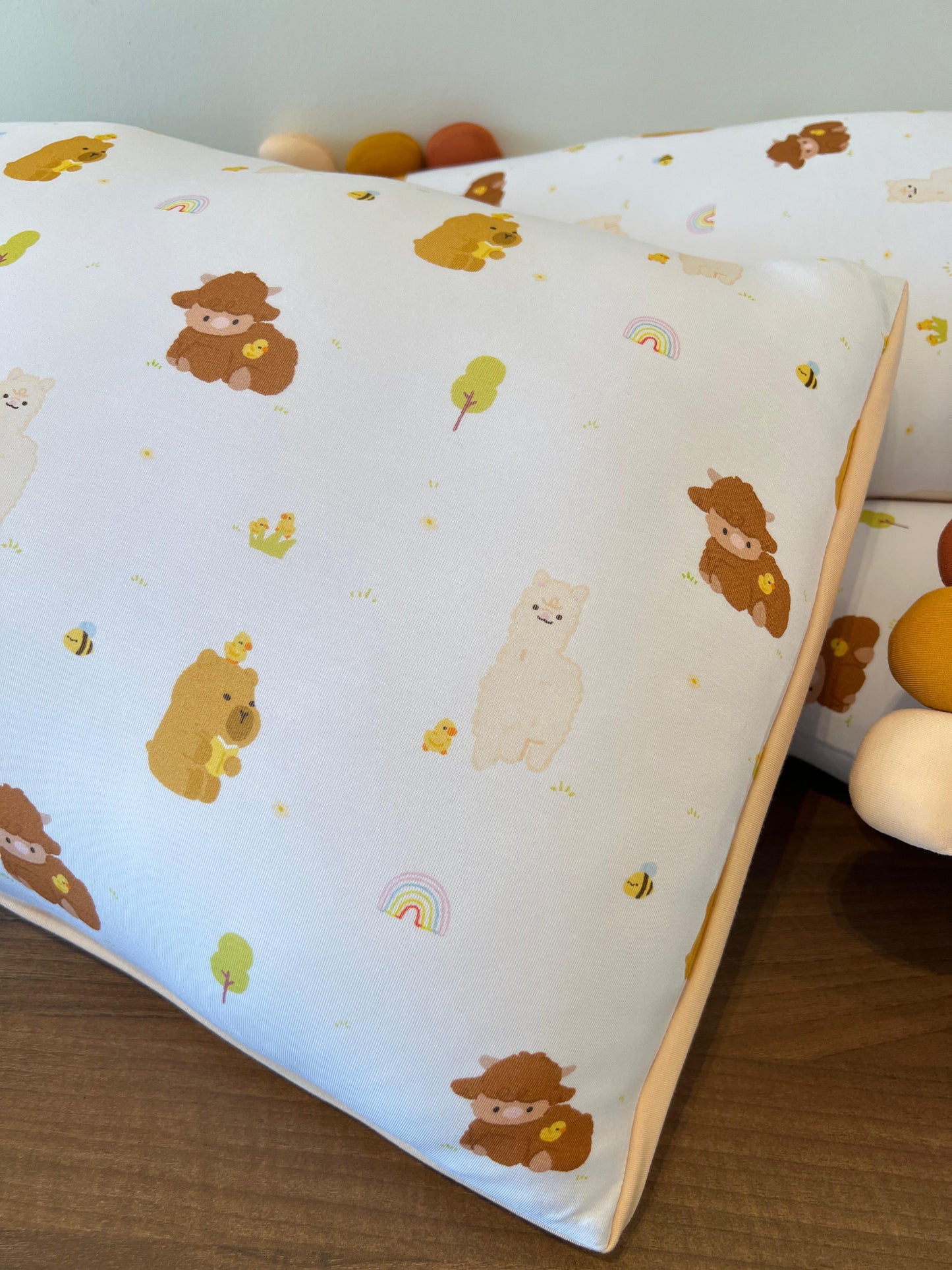 Farm Buddies : Cuddle-Me-Tight Head Pillow