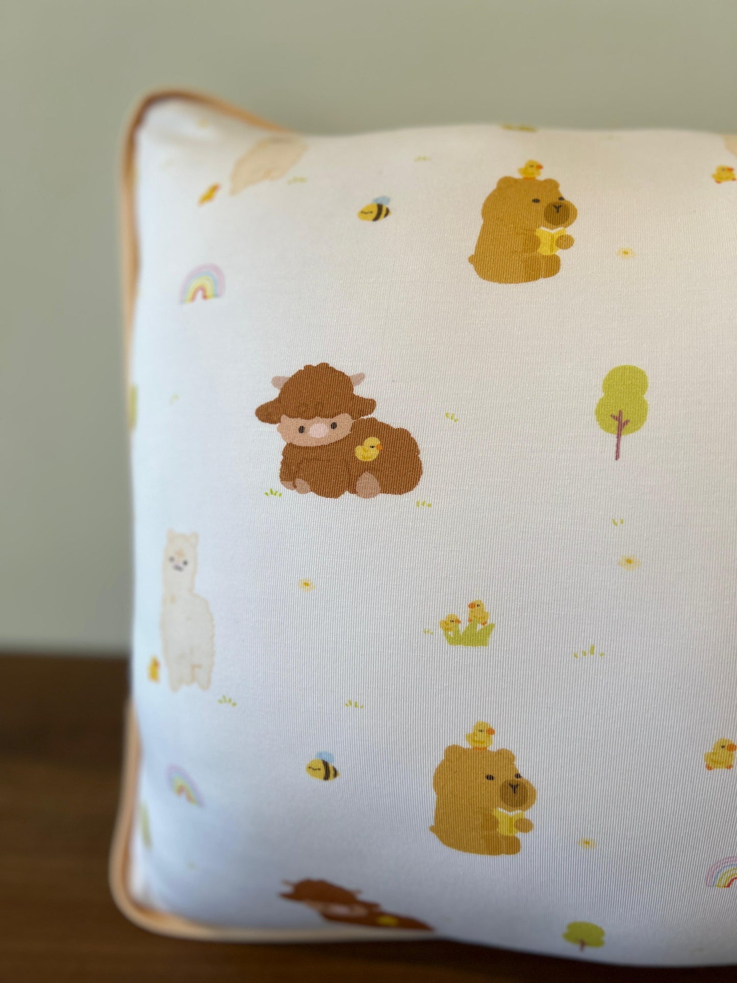 Farm Buddies : Cuddle-Me-Tight Head Pillow